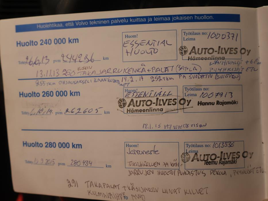 VOLVO XC90 2003