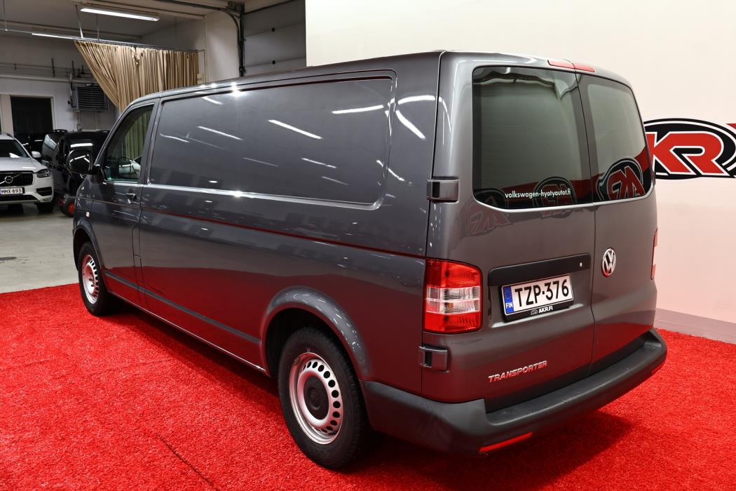 VOLKSWAGEN Transporter 2015