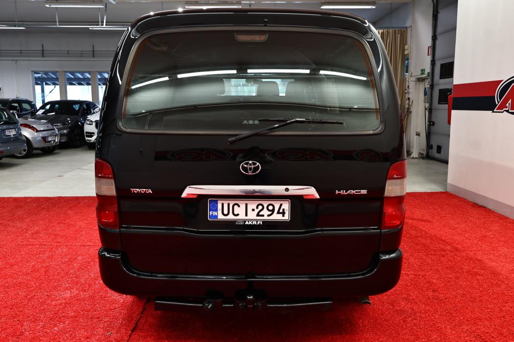 TOYOTA Hiace 2008