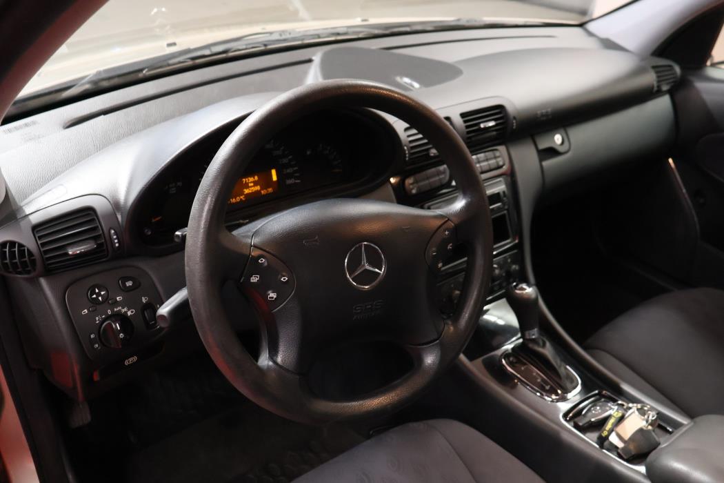 MERCEDES-BENZ C 2003