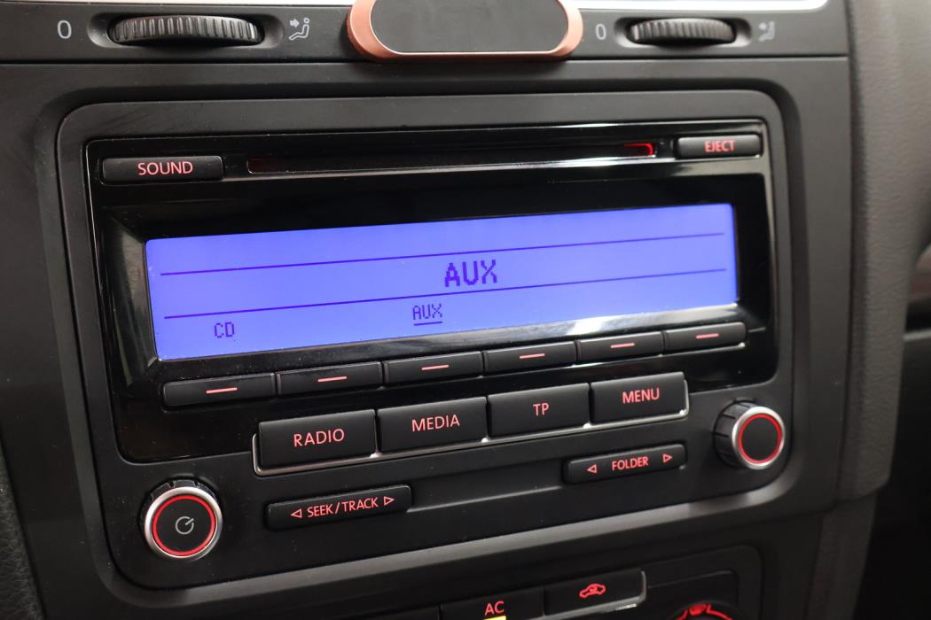 VOLKSWAGEN Golf 2011