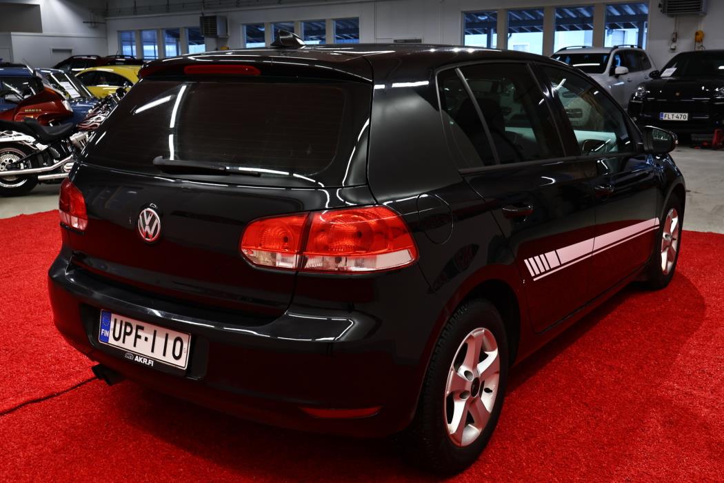 VOLKSWAGEN Golf 2011