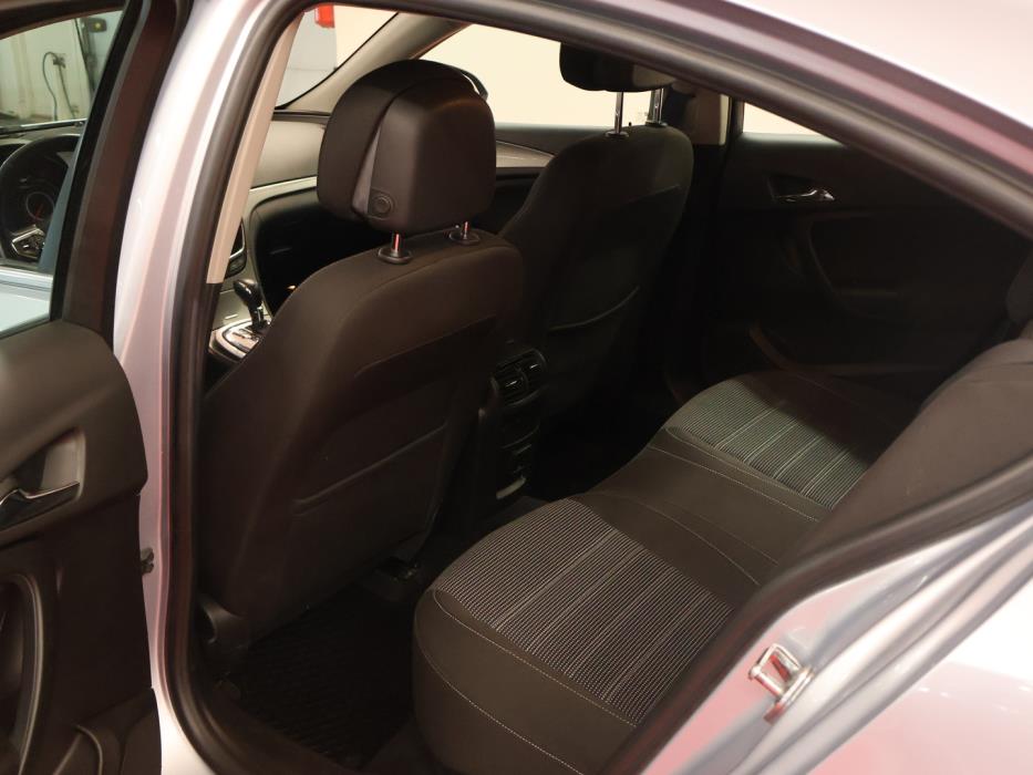 OPEL Insignia 2016