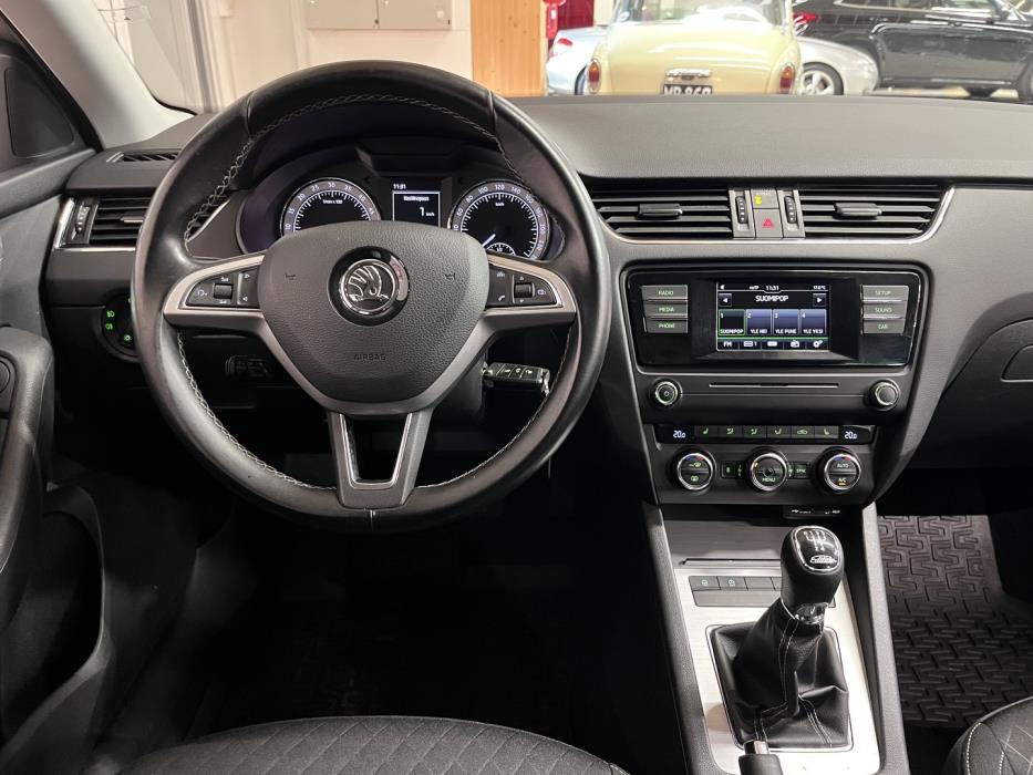 SKODA Octavia 2016