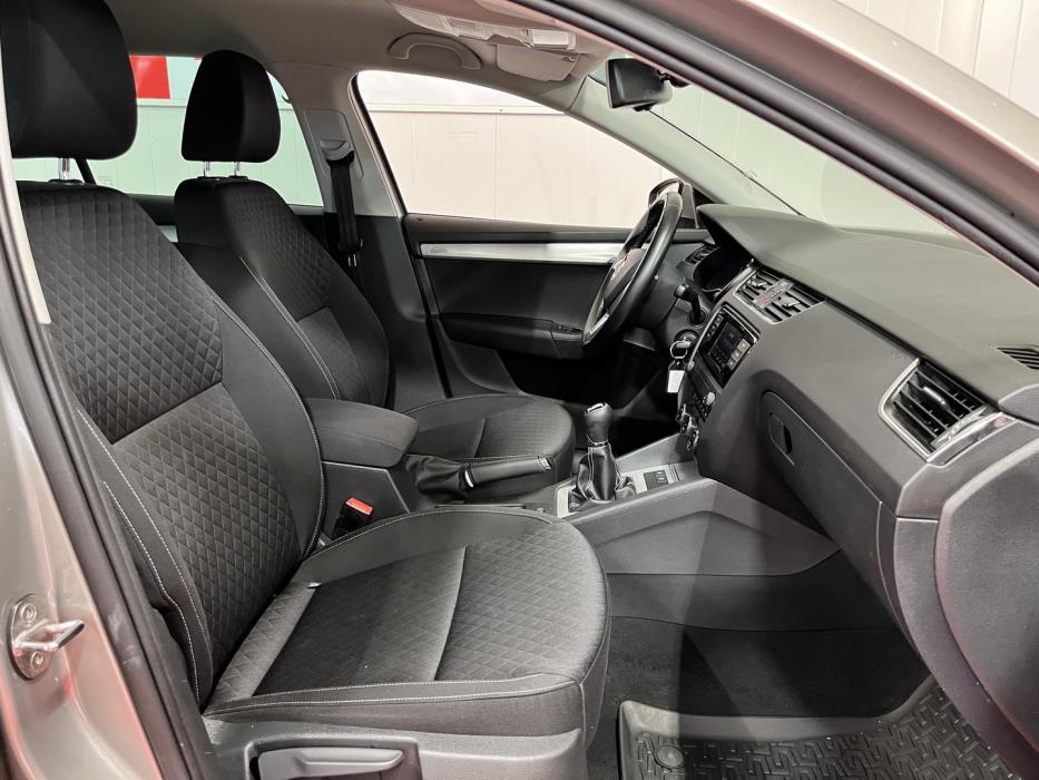 SKODA Octavia 2016
