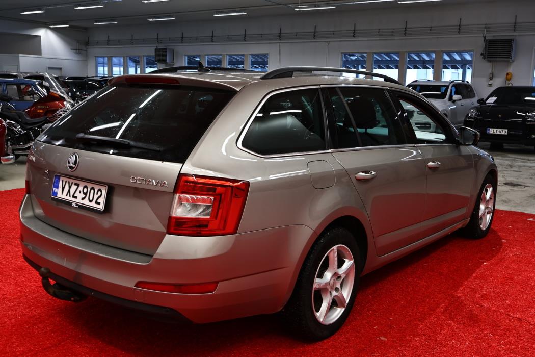 SKODA Octavia 2016