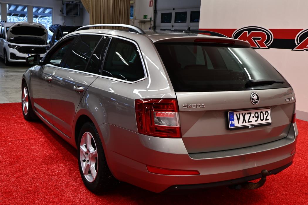 SKODA Octavia 2016