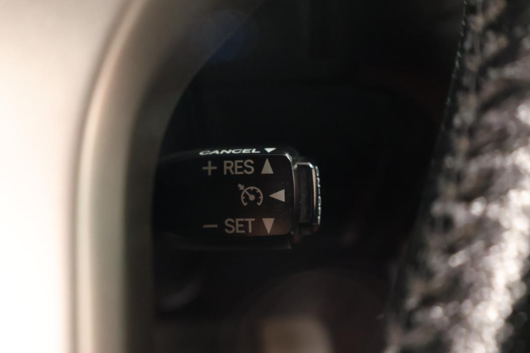 TOYOTA Land Cruiser 2012