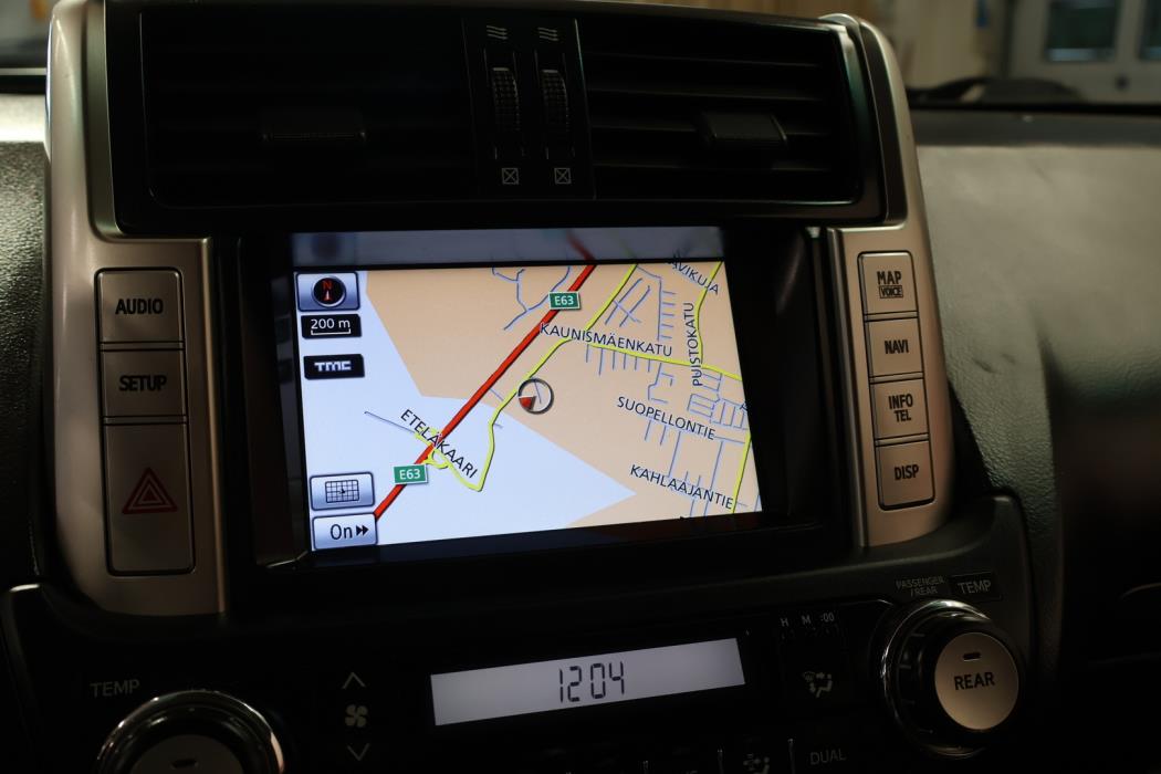 TOYOTA Land Cruiser 2012