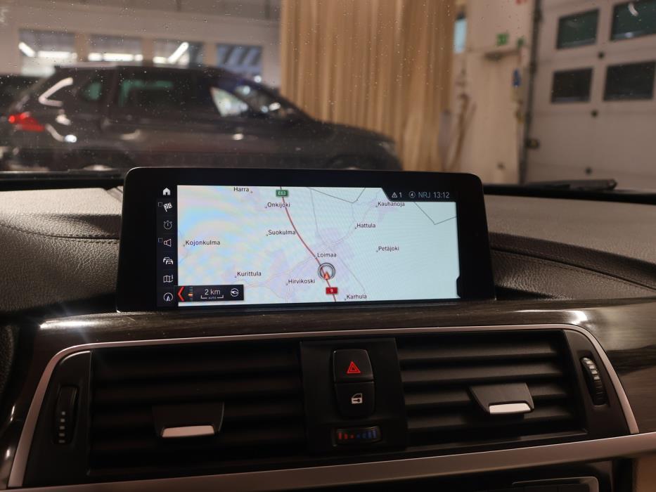 BMW 330E 2017