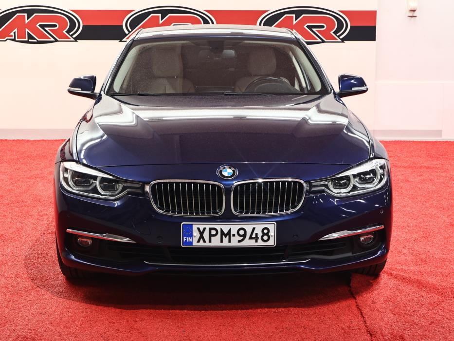 BMW 330E 2017