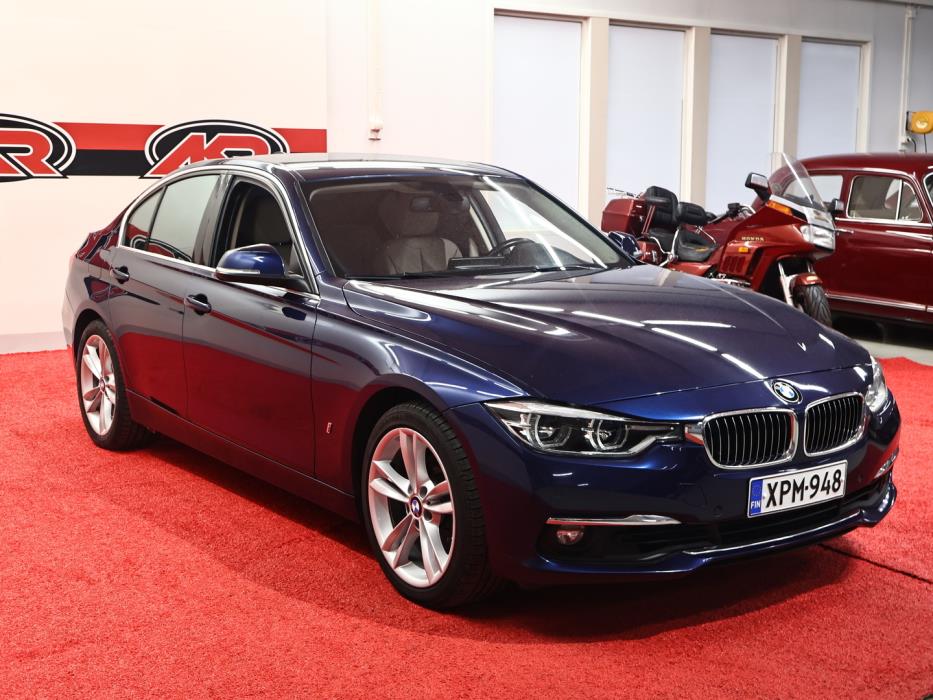 BMW 330E 2017