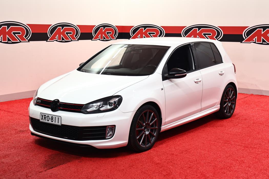 VOLKSWAGEN GOLF 2012