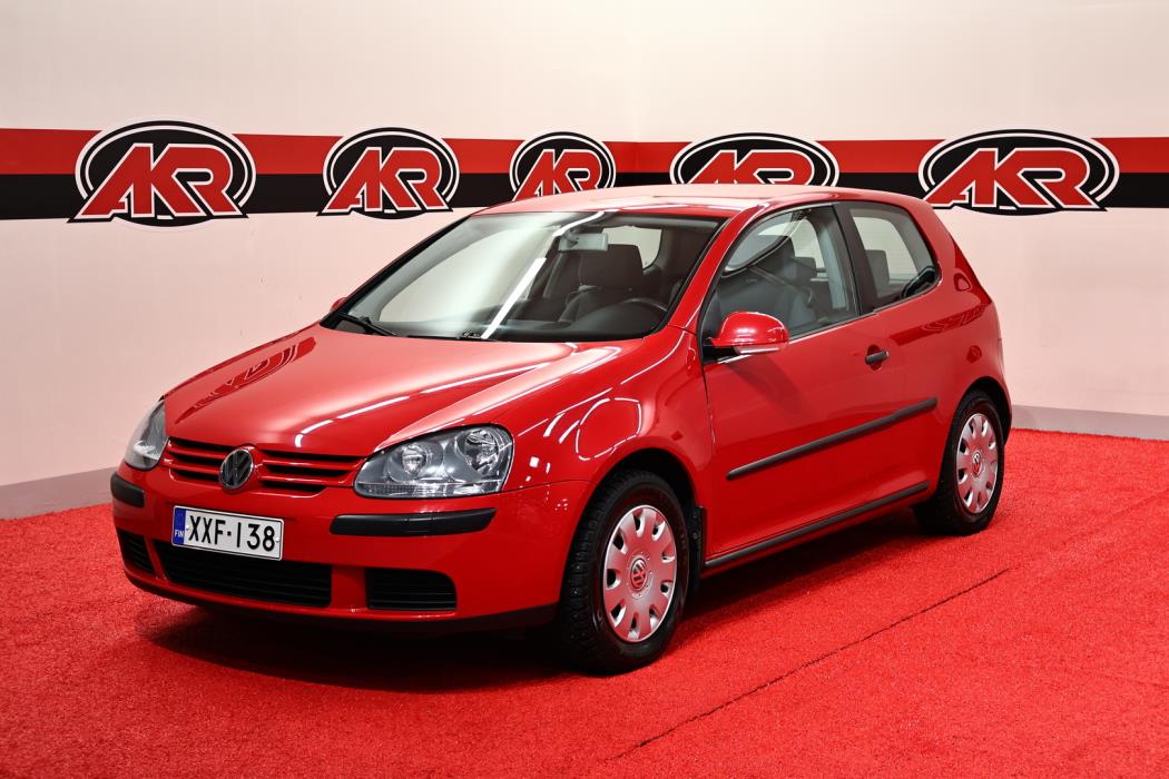 VOLKSWAGEN Golf 2004