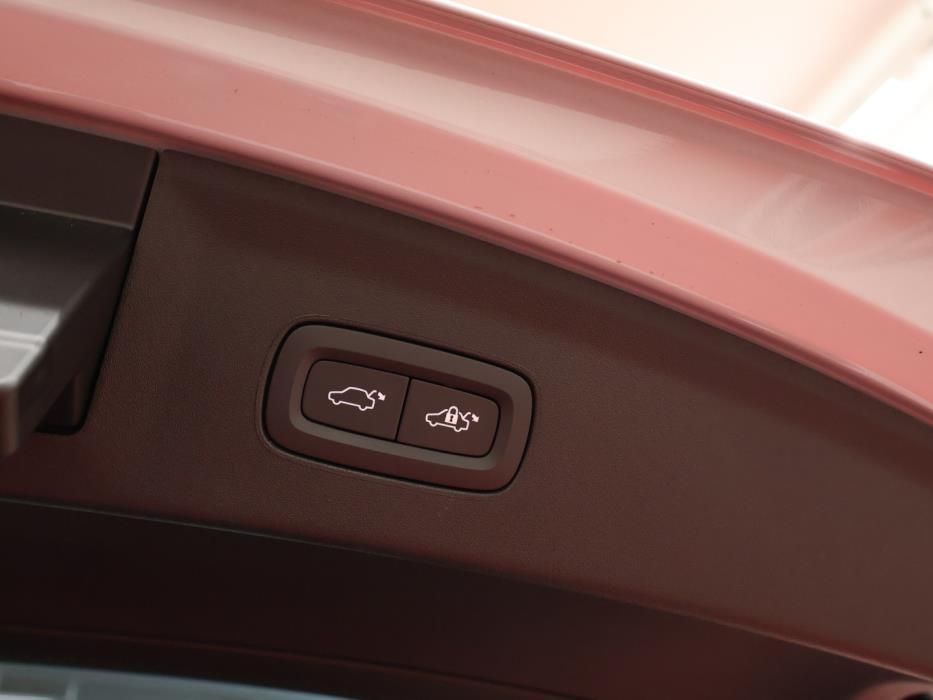 POLESTAR 2 2024