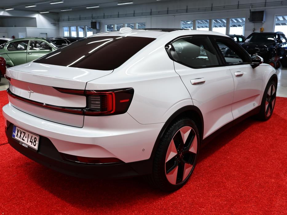 POLESTAR 2 2024