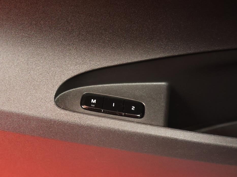 POLESTAR 2 2024