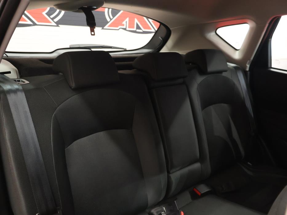 NISSAN Qashqai 2012