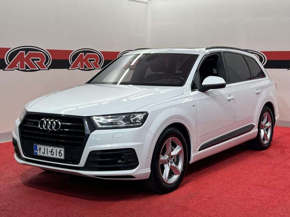 AUDI Q7 2016