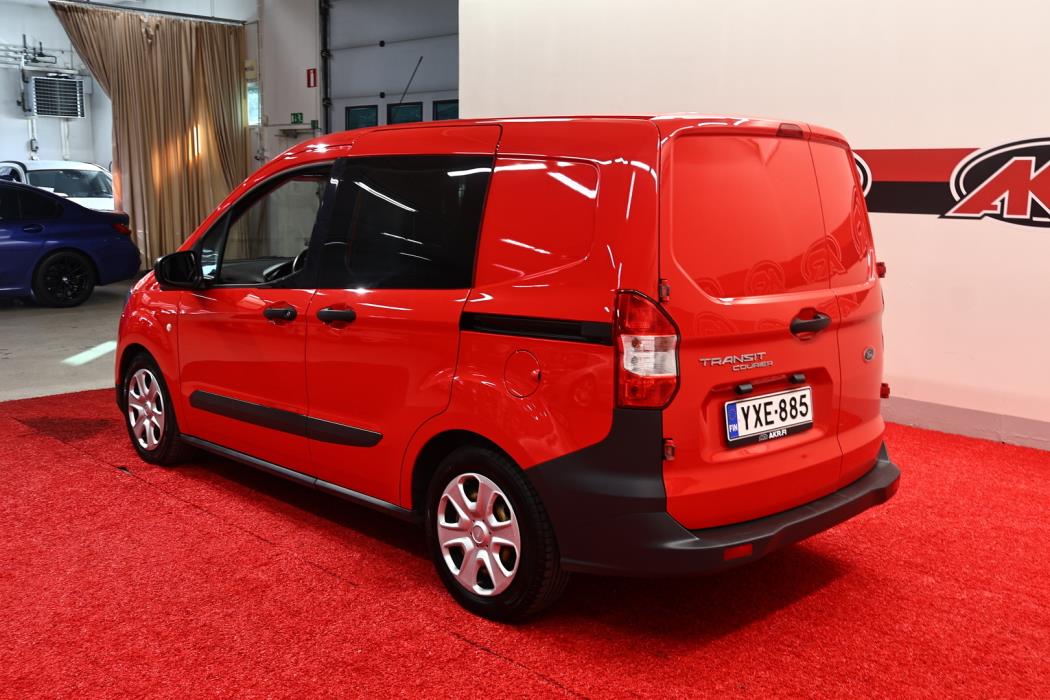 FORD TRANSIT COURIER 2020