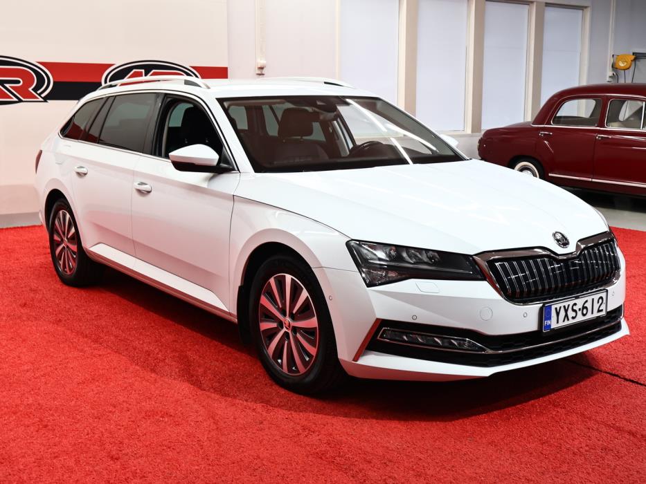 SKODA Superb 2024