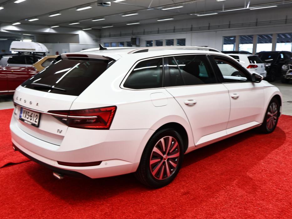 SKODA Superb 2024