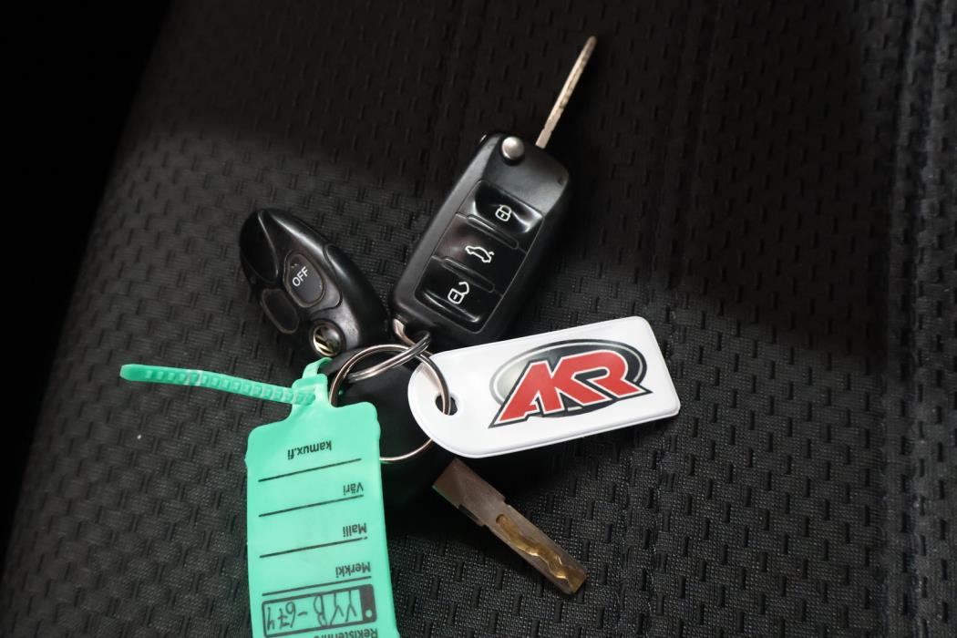 VOLKSWAGEN Caddy 2015