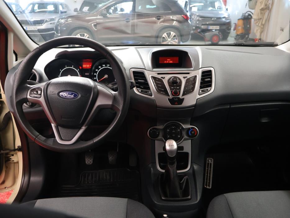 FORD Fiesta 2009