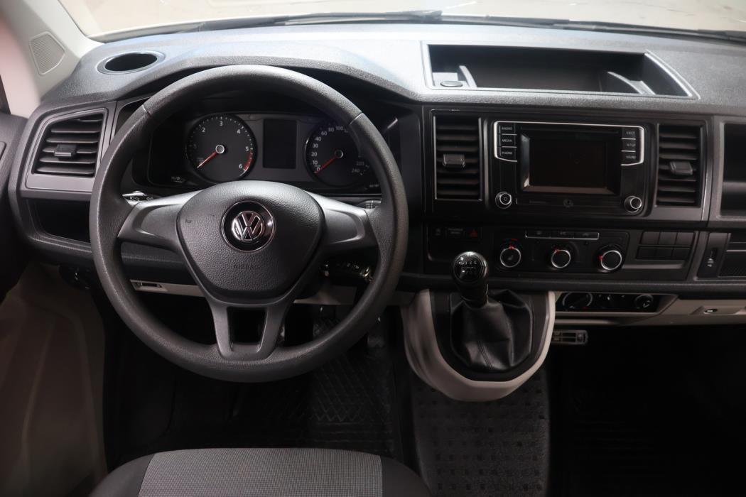 VOLKSWAGEN Transporter 2015