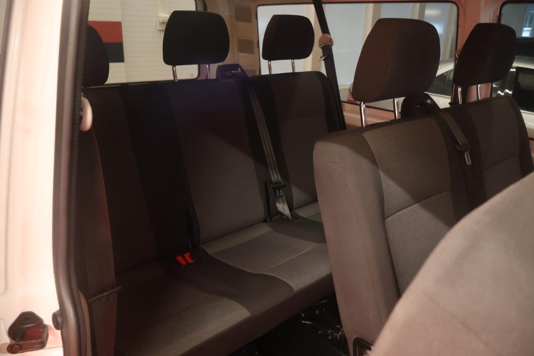 VOLKSWAGEN Transporter 2015