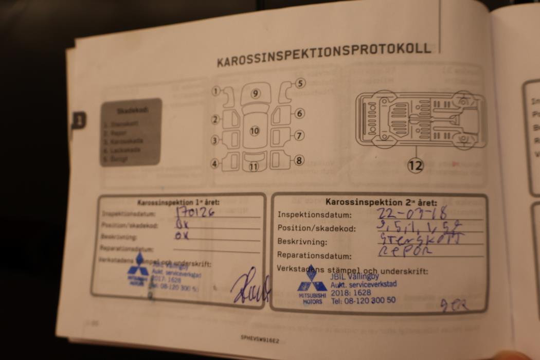 MITSUBISHI Outlander PHEV 2015