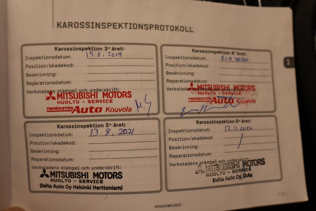 MITSUBISHI Outlander PHEV 2015