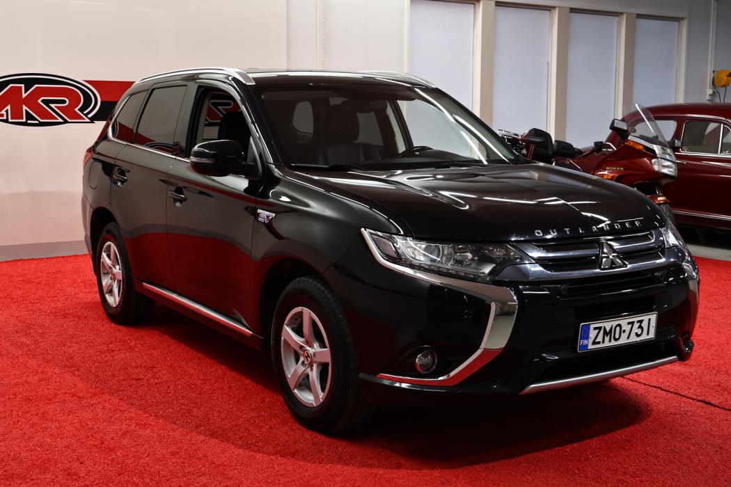 MITSUBISHI Outlander PHEV 2015