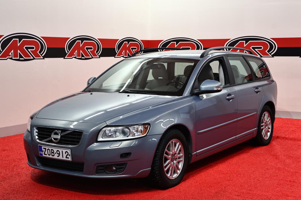 VOLVO V50 2010