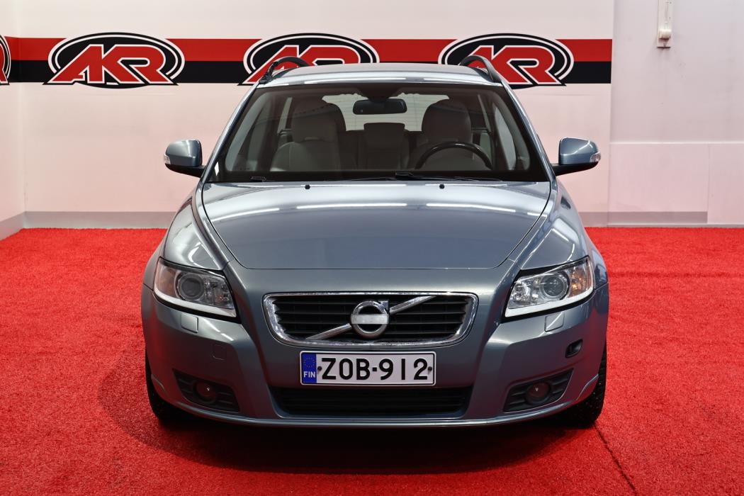 VOLVO V50 2010