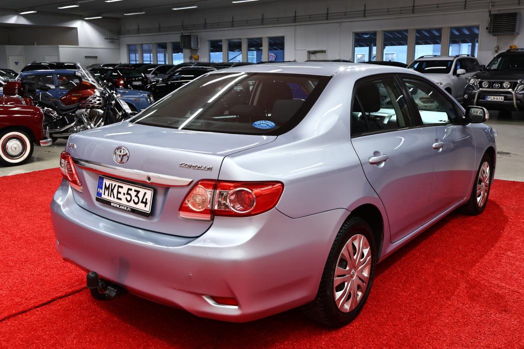 TOYOTA Corolla 2010