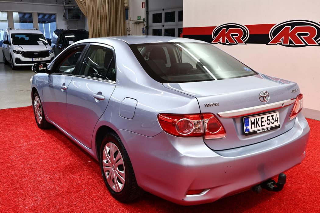 TOYOTA Corolla 2010