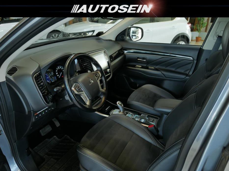 Mitsubishi Outlander PHEV 2020