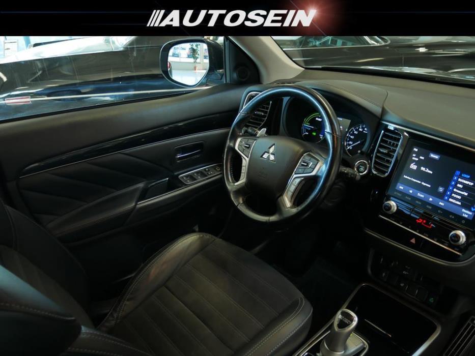 Mitsubishi Outlander PHEV 2020