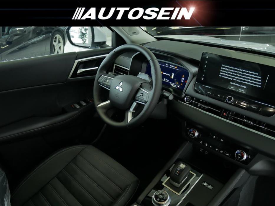 Mitsubishi Outlander 2025