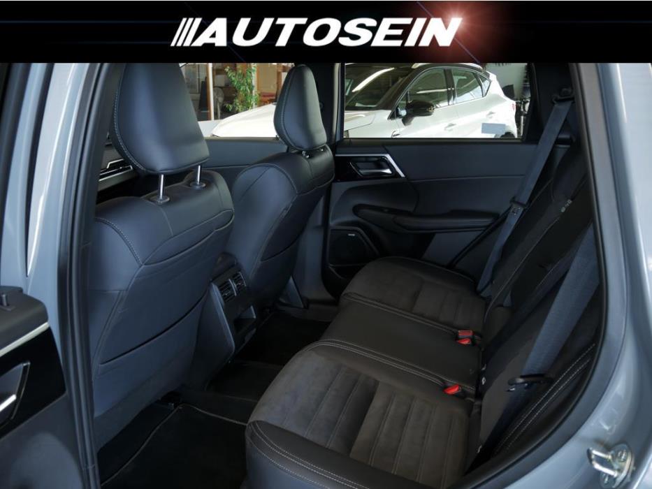 Mitsubishi Outlander 2025