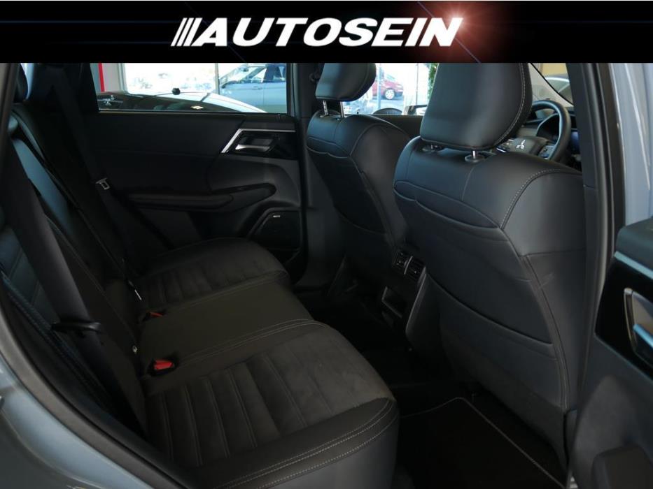 Mitsubishi Outlander 2025