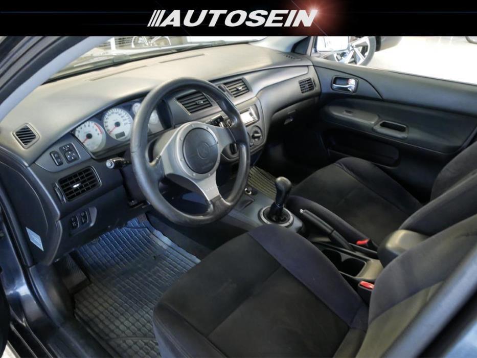 Mitsubishi Lancer 2003