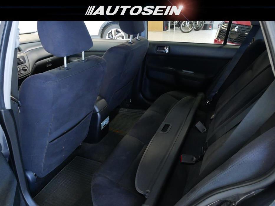 Mitsubishi Lancer 2003