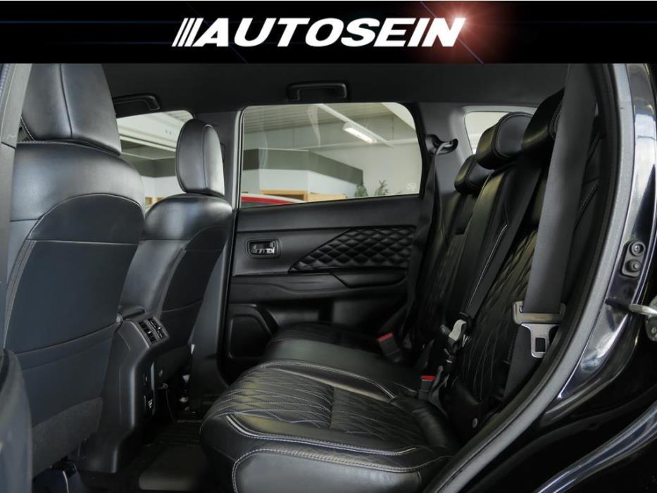 Mitsubishi Outlander PHEV 2021