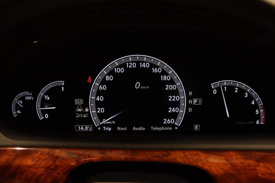 MERCEDES-BENZ S 2011