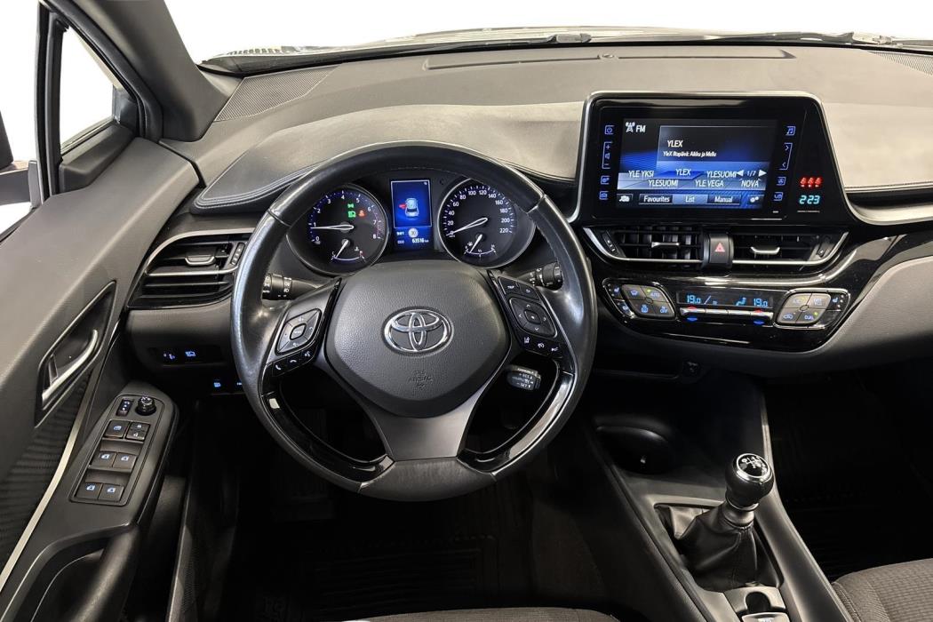 TOYOTA C-HR 2019