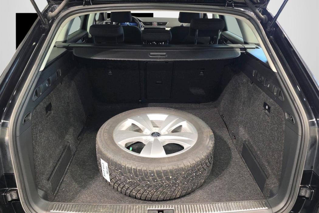 SKODA SUPERB 2022