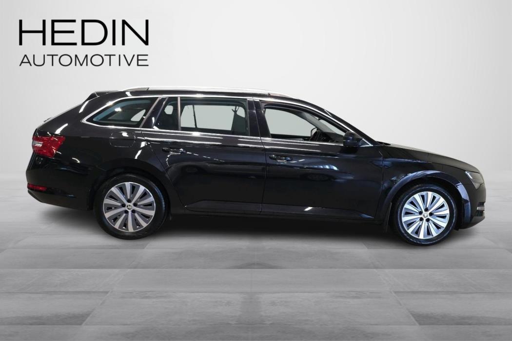 SKODA SUPERB 2022