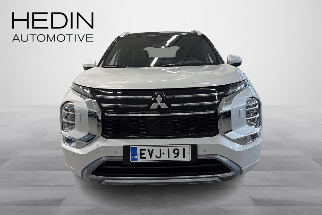Mitsubishi Outlander 2026